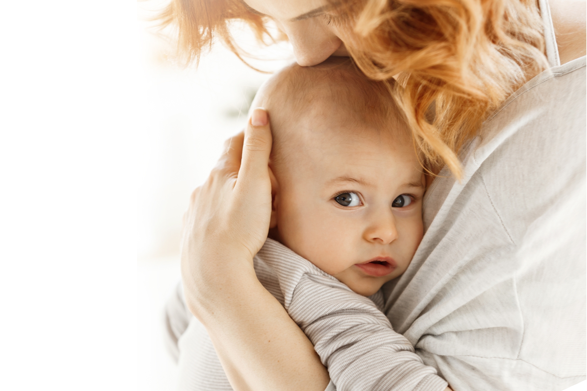 Τα οφέλη της αγκαλιάς για το μωρό